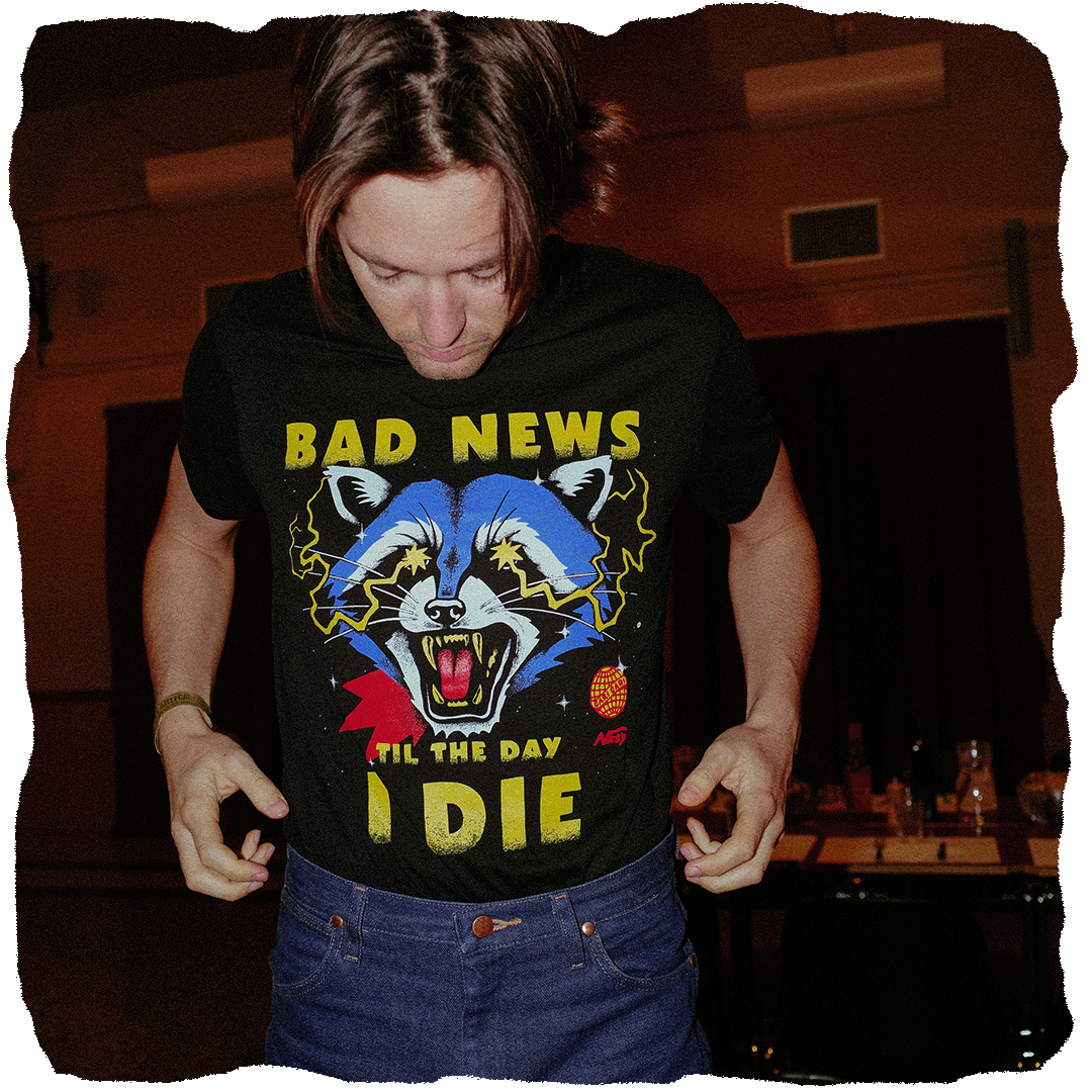 T-SHIRT - BAD NEWS