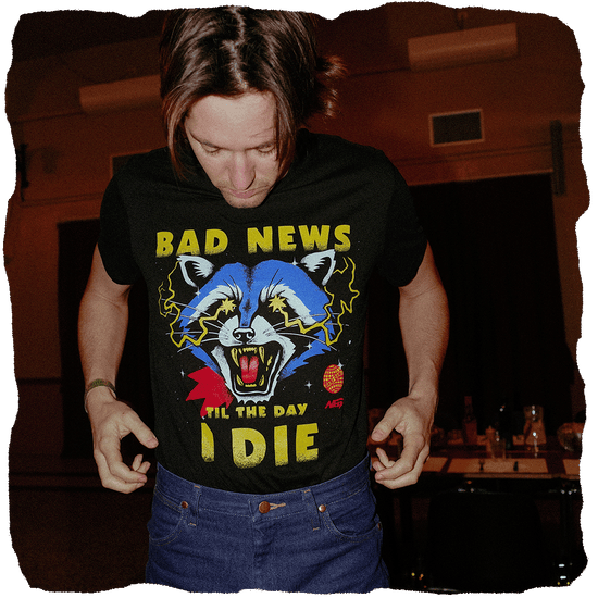 T-SHIRT - BAD NEWS